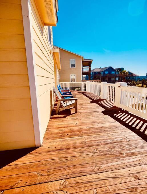 Sunny Delight - Sleeps 10 - Generous Space! Bolivar Peninsula Esterno foto