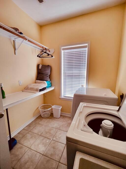 Sunny Delight - Sleeps 10 - Generous Space! Bolivar Peninsula Esterno foto