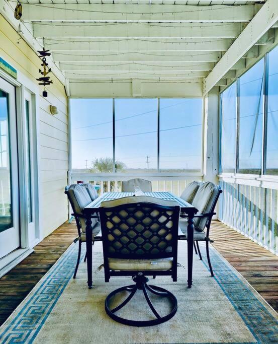 Sunny Delight - Sleeps 10 - Generous Space! Bolivar Peninsula Esterno foto