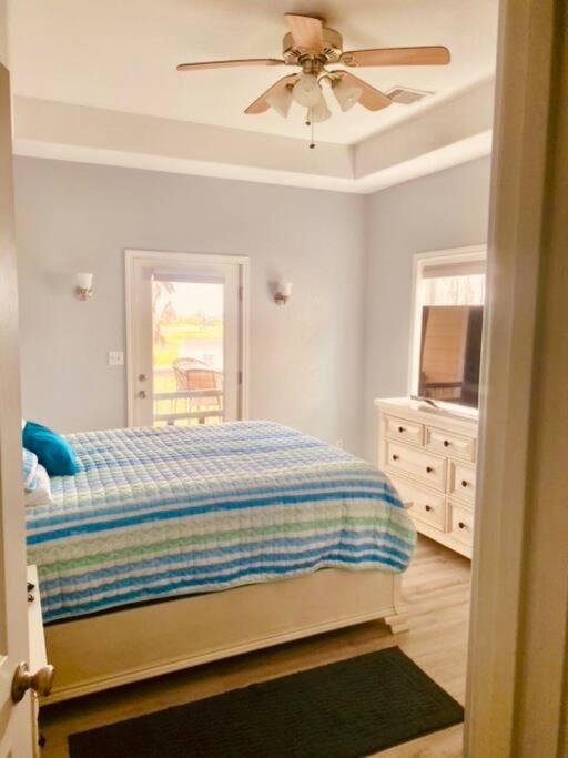 Sunny Delight - Sleeps 10 - Generous Space! Bolivar Peninsula Esterno foto