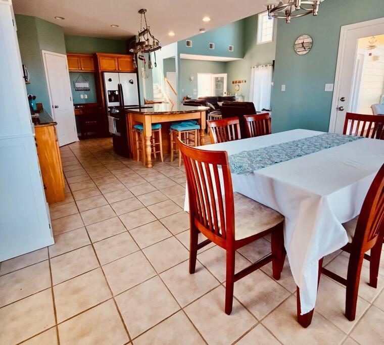 Sunny Delight - Sleeps 10 - Generous Space! Bolivar Peninsula Esterno foto